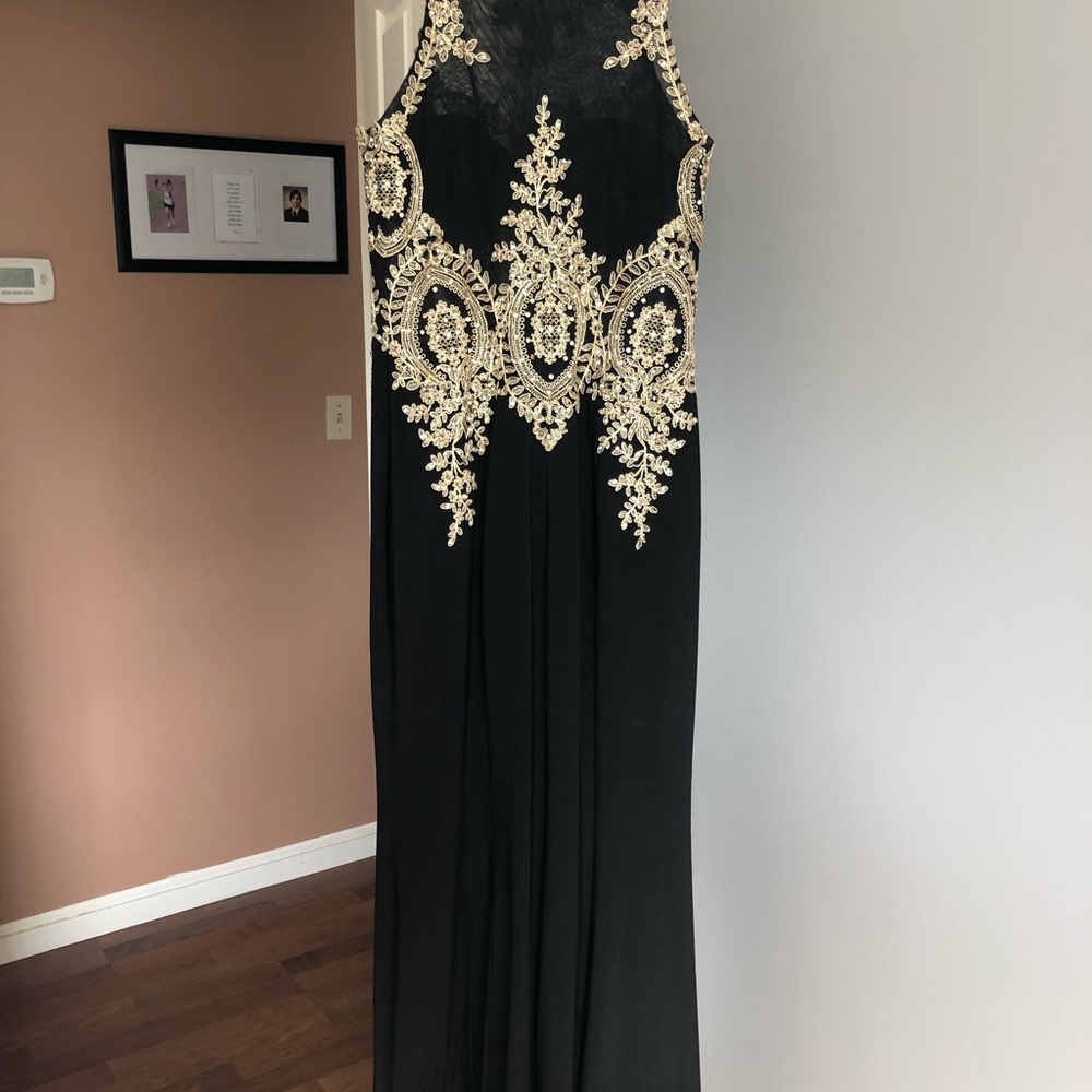 Prom Dress - Picture 4 of 8